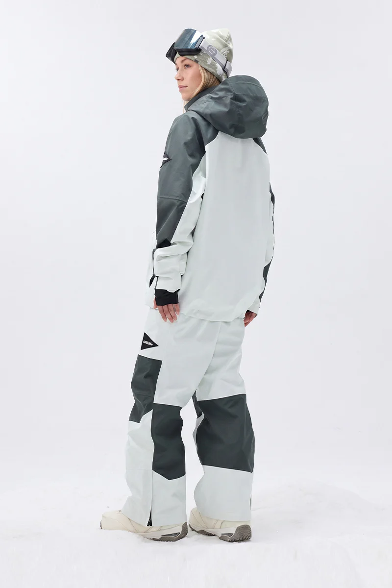 Haku Women's 3L Insulated Snowboard Jacket - Image 5
