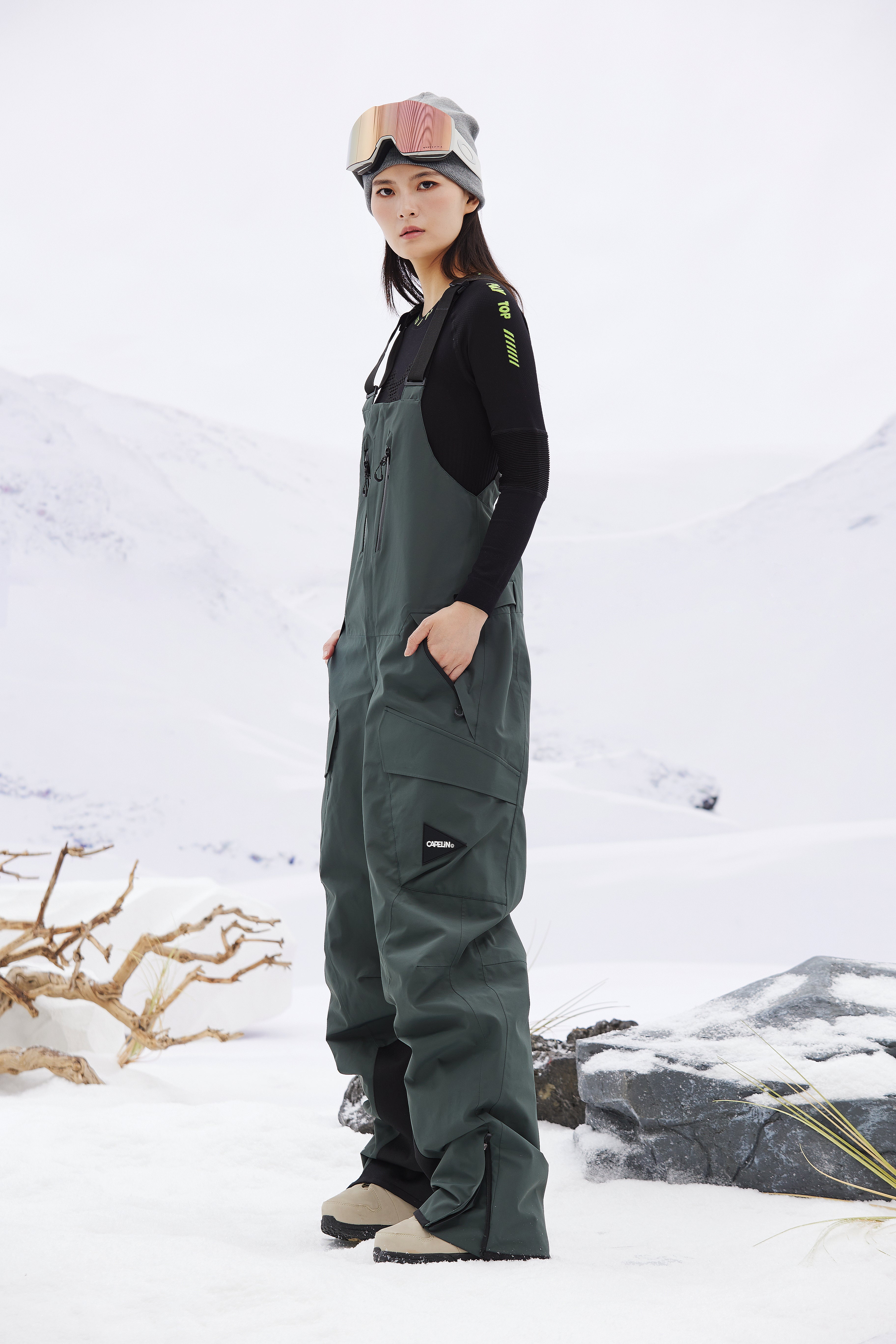Saturn Unisex 3L Shell Snowboard Bib Pant - Image 8