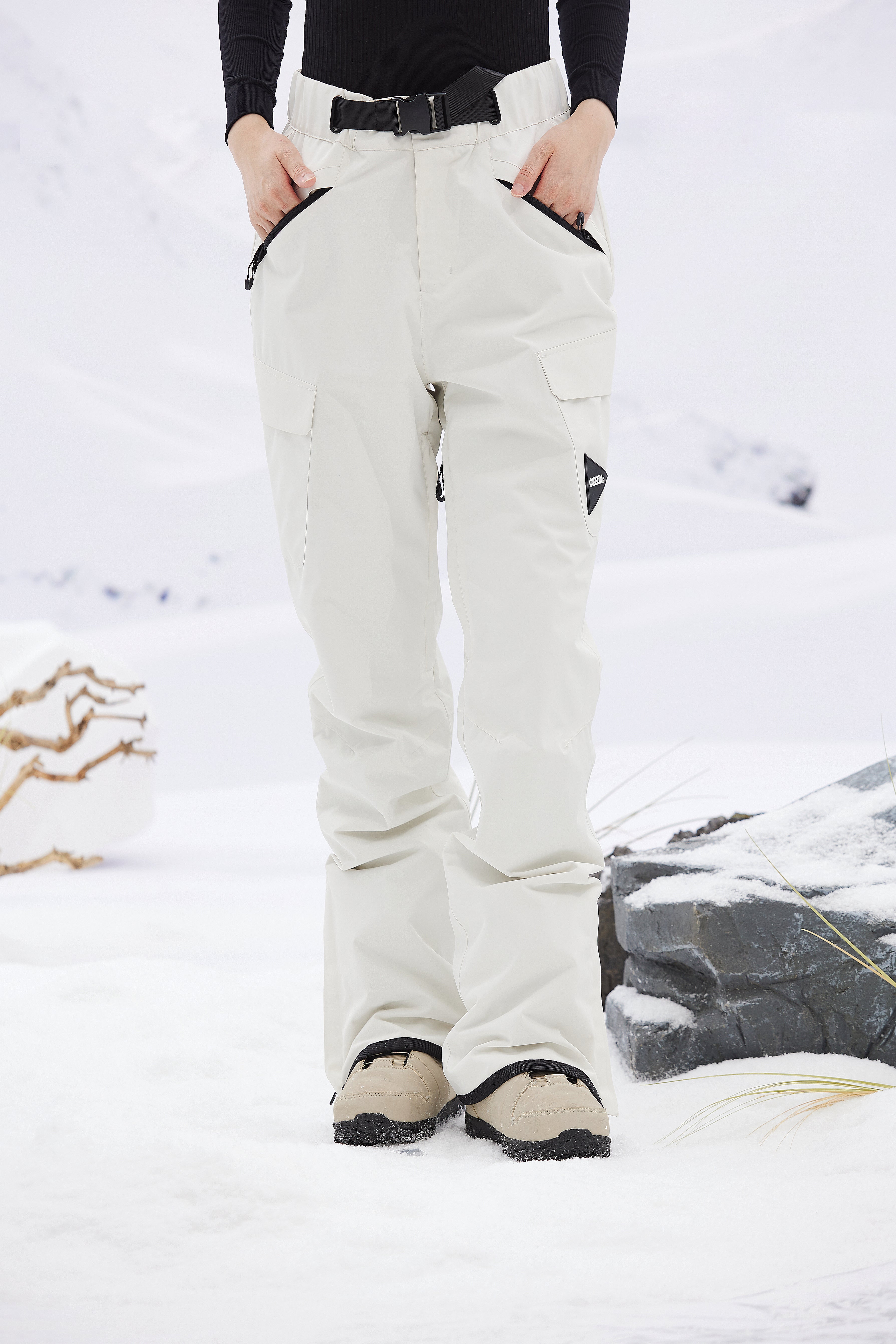 Women's Essent Snowboard Pant - Image 3